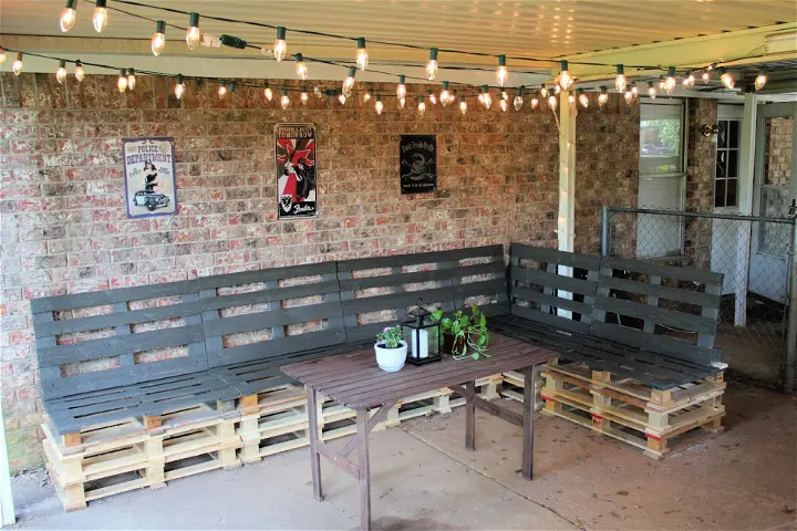 Affordable Pallet Patio Bench Seat