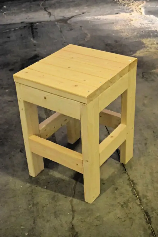Affordable and Easy-to-Make Shop Stool
