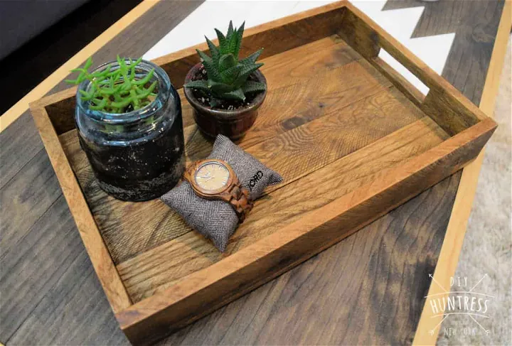 Craft a Pallet Wood Serving Tray for Adults