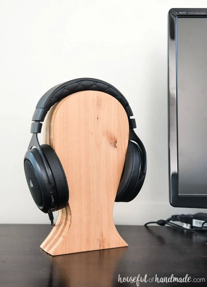 Crafting Your Own Headphone Stand