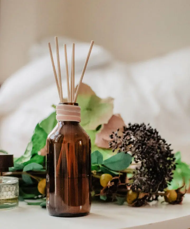 Create Your Own Reed Diffuser With a Luxurious Fragrance
