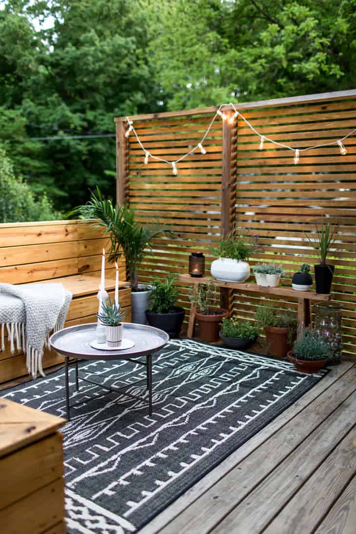 DIY Wooden Pallet Backyard Deck