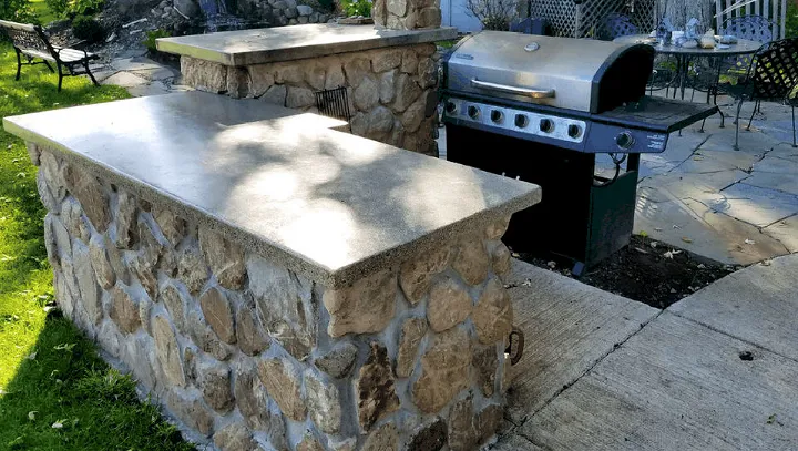 Outdoor Kitchen Framing With Grill Island