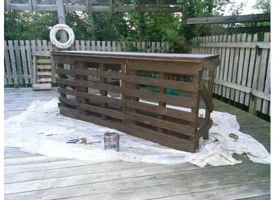 Pallet Bar from Instructables