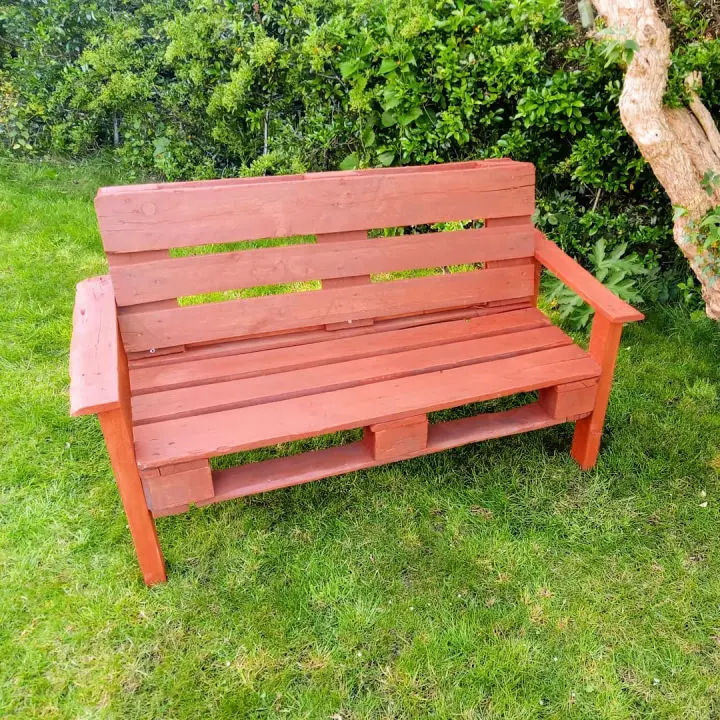 Pallet Bench For Your Patio