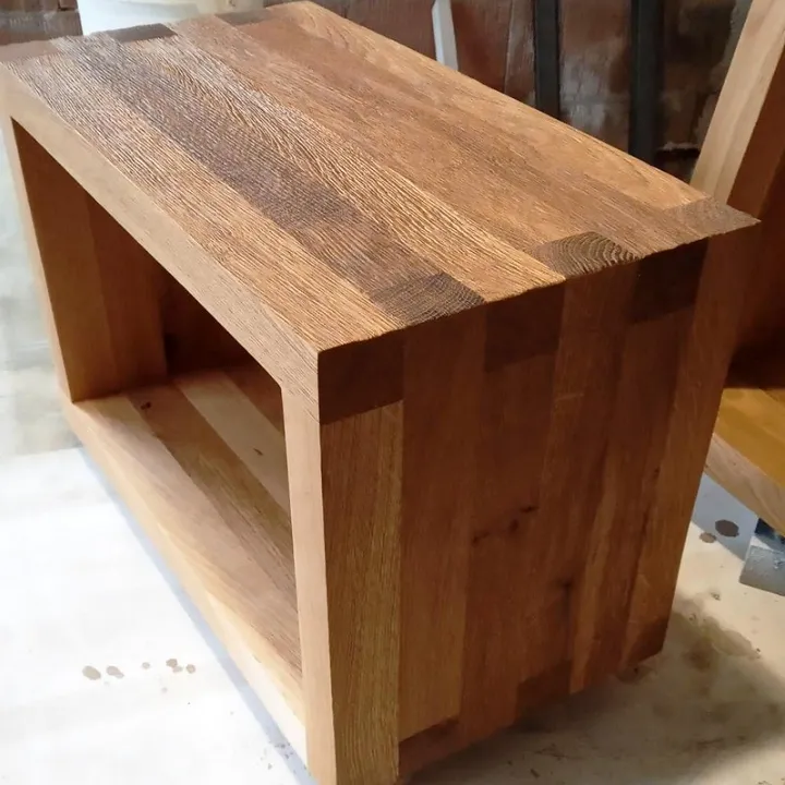 Simple Speaker Stands Made of Brushed Oak Wood